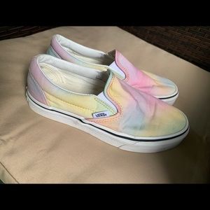 Vans Aura Shift Classic Slip-On 🌈